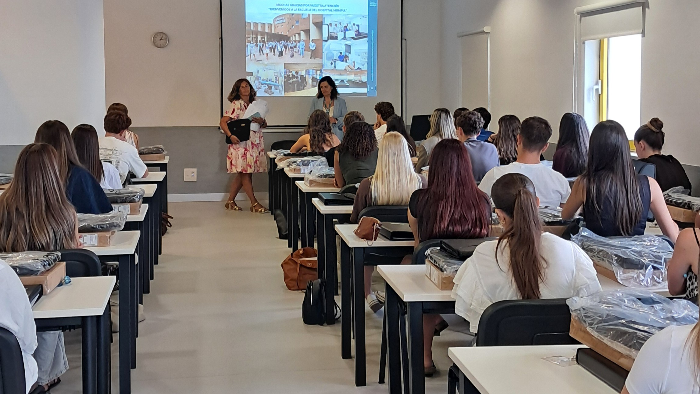 Aula de la Escuela de Enfermería en Hospital Mompía
